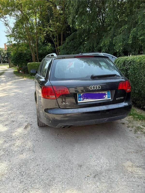 Nero Usata 2006 Audi A4 Station wagon | 2000 € (Ottimo prezzo) - Immagine 1/4
