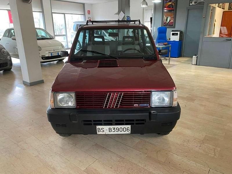 Usata Fiat Panda 4x4 50 CV (36 kW) 1989 Rosso Utilitaria