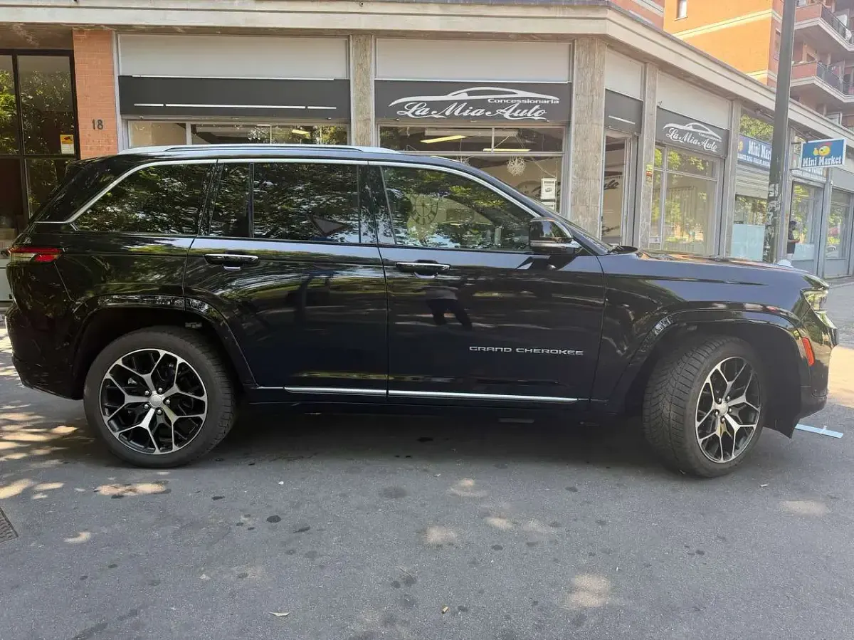 Usata Jeep Grand Cherokee Summit 272 CV (200 kW) 2023 Nero SUV