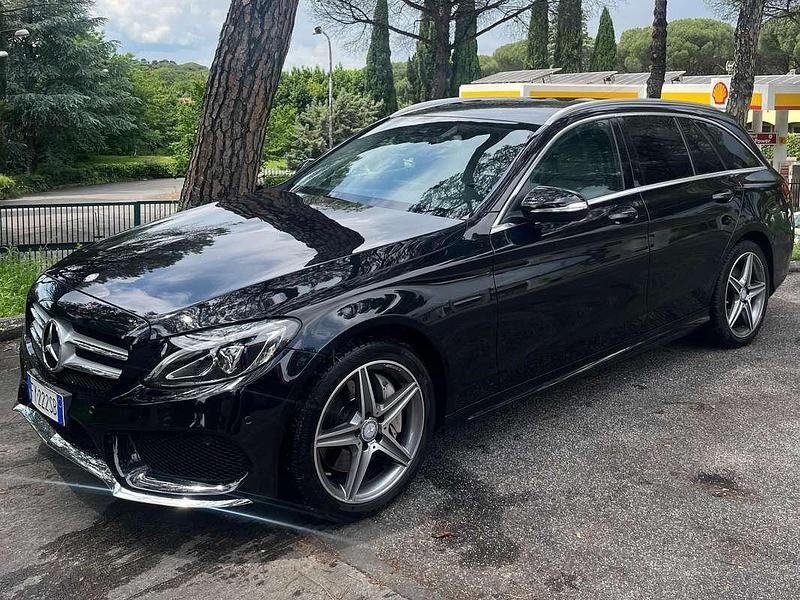 Usata Mercedes C250 Premium 211 CV (155 kW) 2015 Nero Station wagon