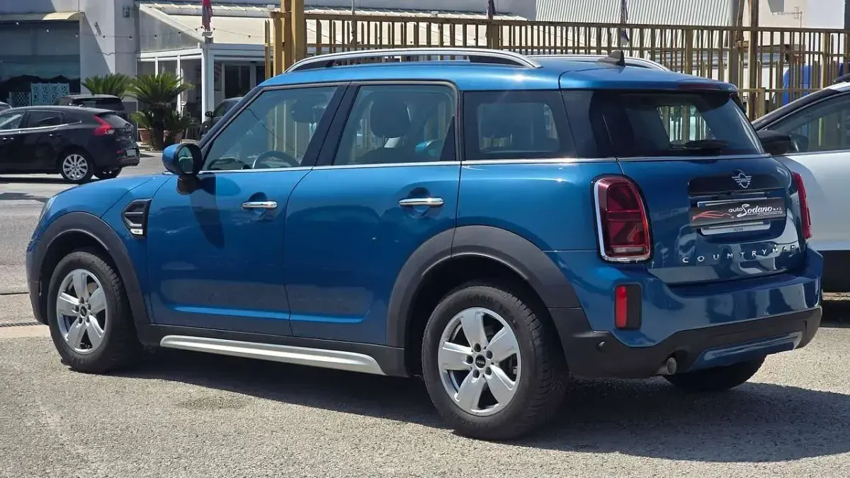 Usata Mini Countryman Business 116 CV (85 kW) 2021 Blu/azzurro SUV