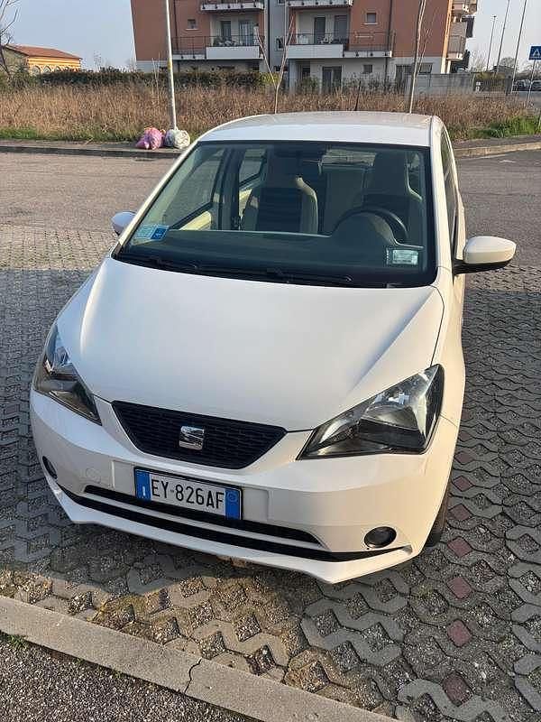 Usata Seat Mii Chic 68 CV (50 kW) 2015 Bianco Utilitaria