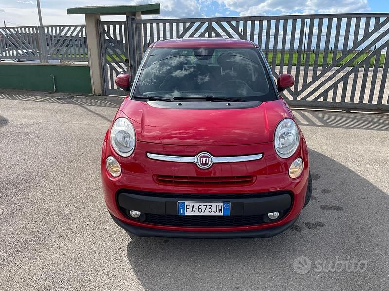 Usata Fiat 500L Living 95 CV (69 kW) 2015 Rosso Monovolume