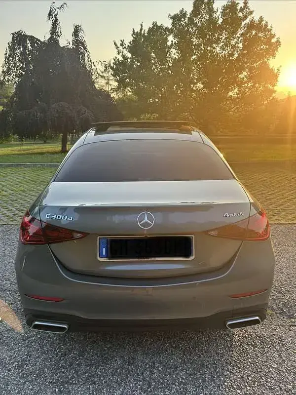 Usata Mercedes C300 Premium 265 CV (194 kW) 2023 Berlina