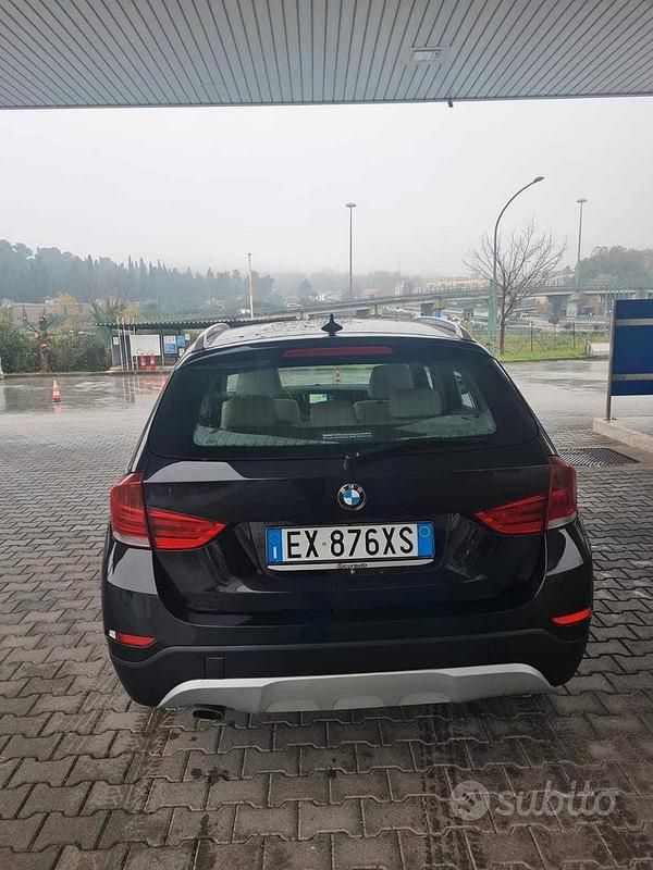 Nero Usata 2013 BMW X1 SUV | 8500 € (Buon prezzo) - Immagine 1/4