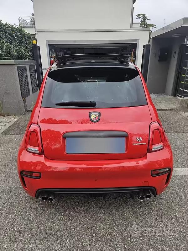 Usata Abarth 595 Competizione 180 CV (132 kW) 2021 Rosso Cabrio