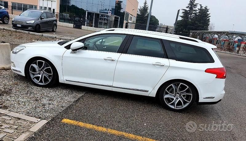 Usata Citroën C5 Exclusive 140 CV (102 kW) 2009 Bianco Station wagon