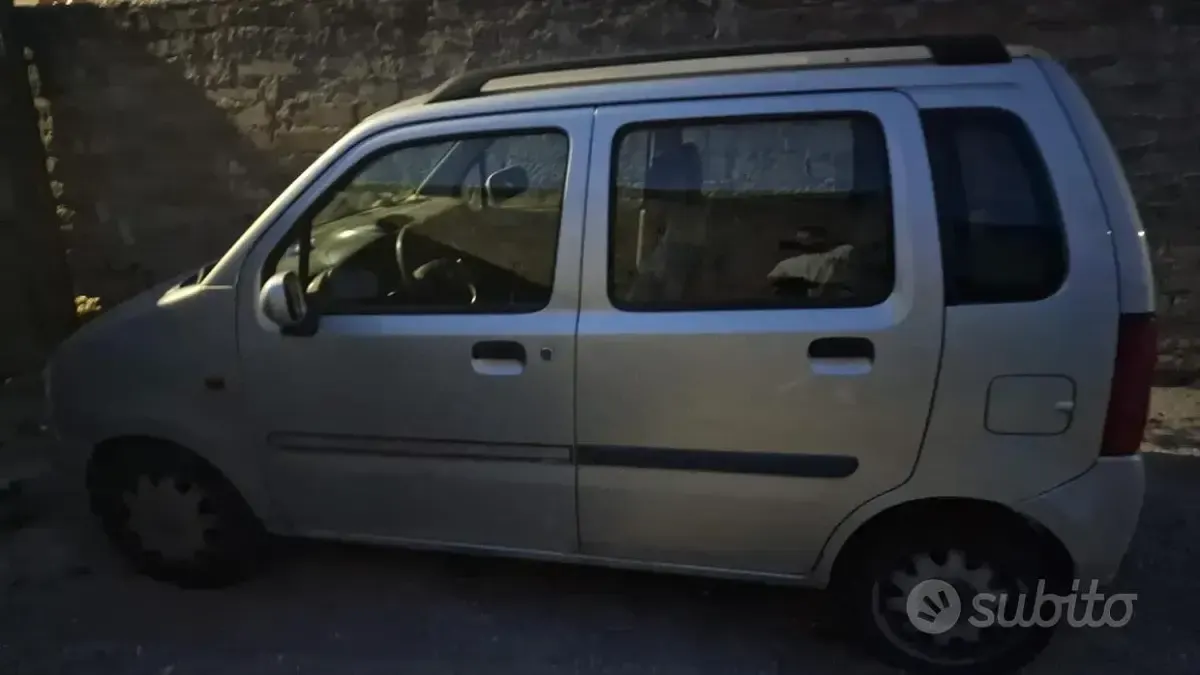 Usata Opel Agila 58 CV (42 kW) 2000 Grigio Monovolume
