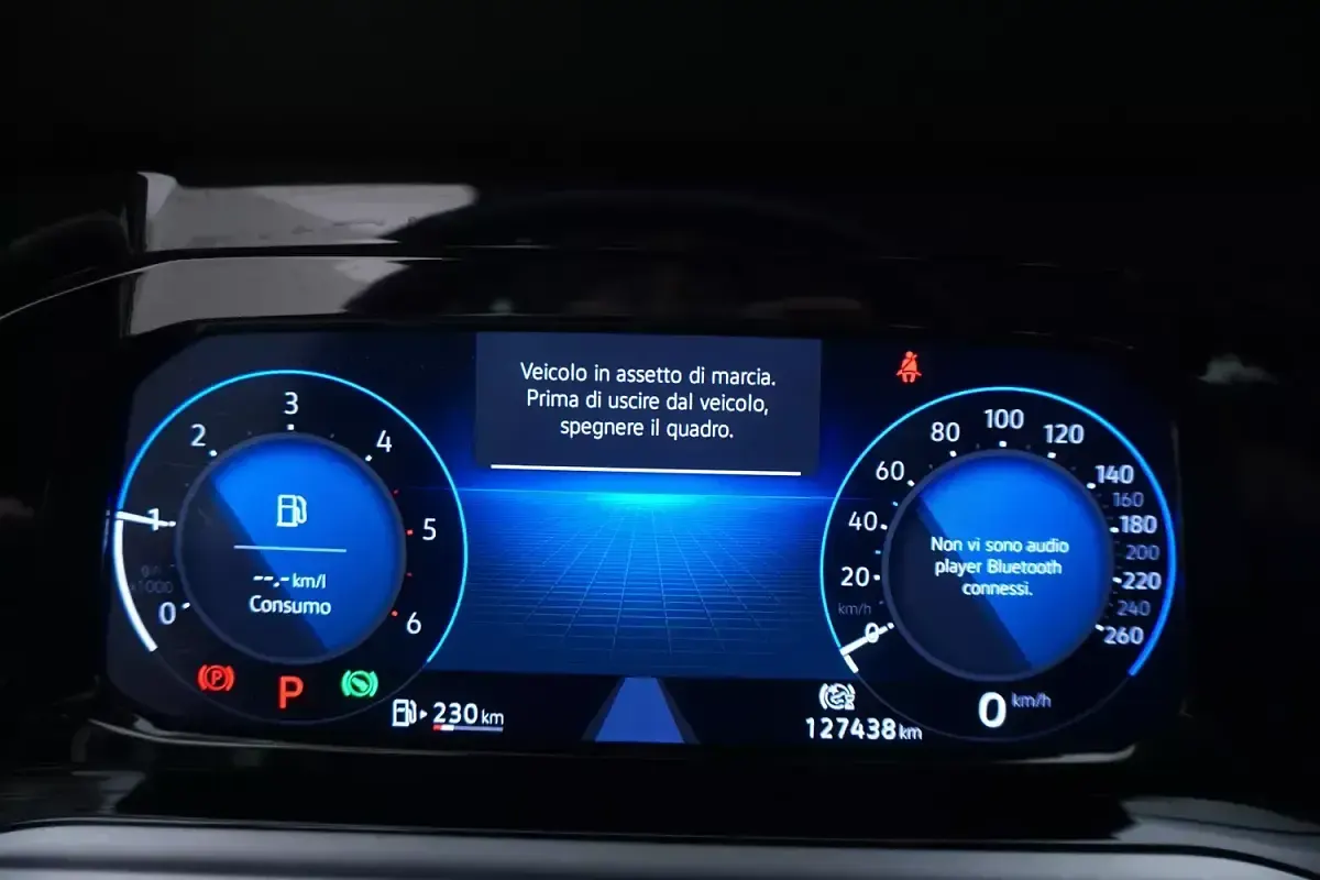 Usata VW Golf VIII Life 116 CV (85 kW) 2021 Argentoargento Station wagon