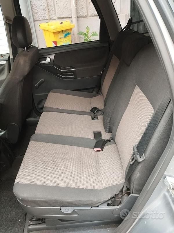 Usata Opel Meriva 101 CV (74 kW) 2005 Monovolume