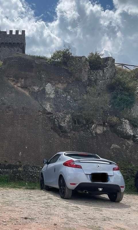 Usata Renault Wind 101 CV (74 kW) 2011 Argento Cabrio