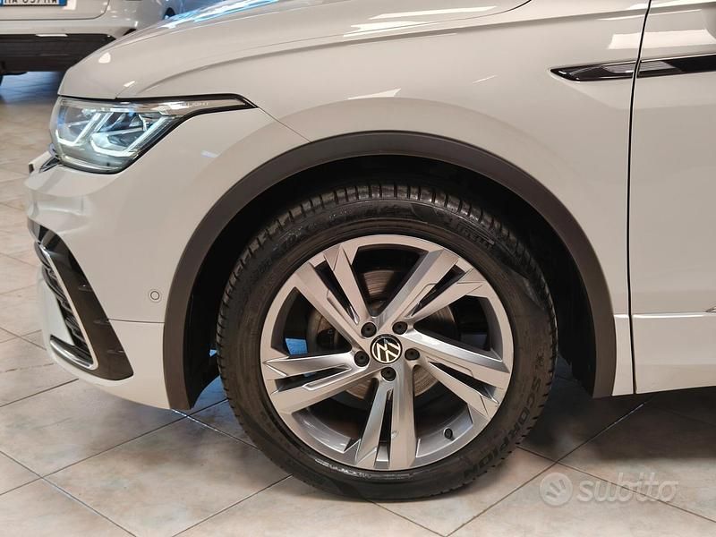 Usata VW Tiguan R-line 150 CV (110 kW) 2022 Bianco SUV