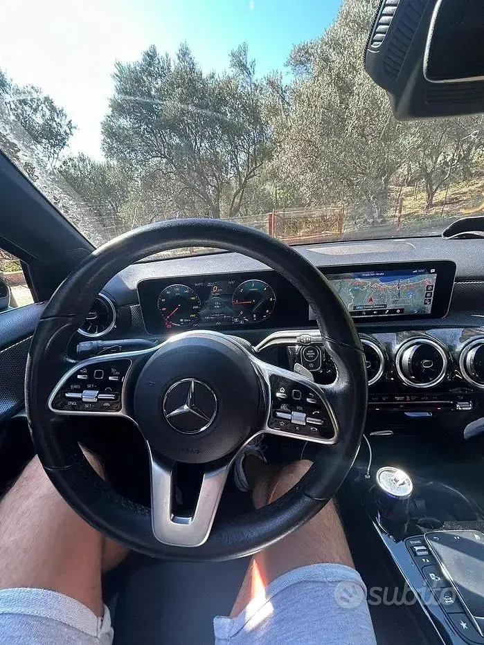 Begagnad Mercedes A180 116 HK (85 kW) 2020 Svart Sedan