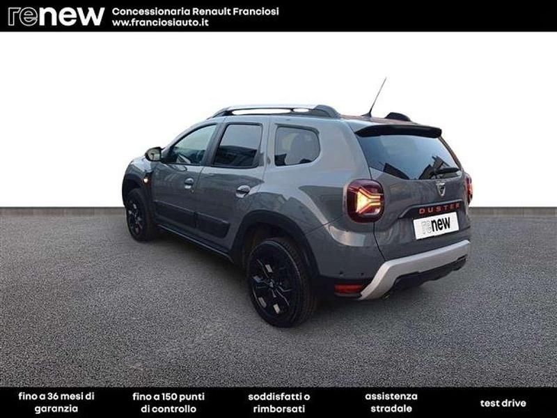 Usata Dacia Duster Extreme 101 CV (74 kW) 2022 Grigio chiaro SUV