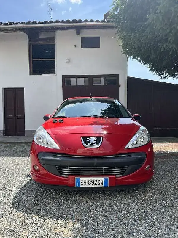 Usata Peugeot 206 60 CV (44 kW) 2011 Berlina