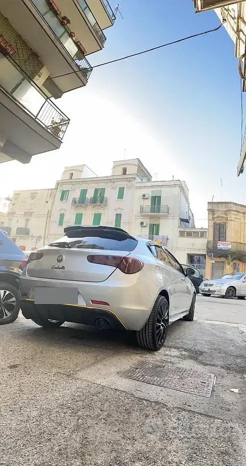 Usata Alfa Romeo Giulietta 120 CV (88 kW) 2015 Grigio Utilitaria