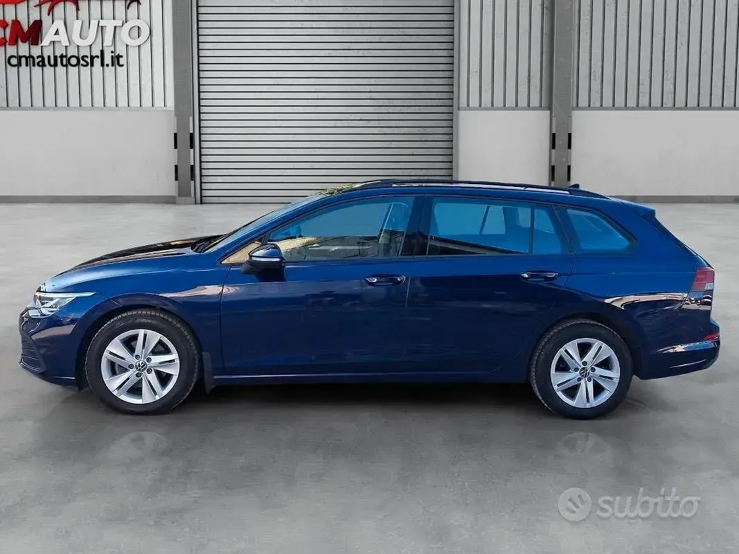 Usata VW Golf VIII Life 131 CV (96 kW) 2023 Other Station wagon