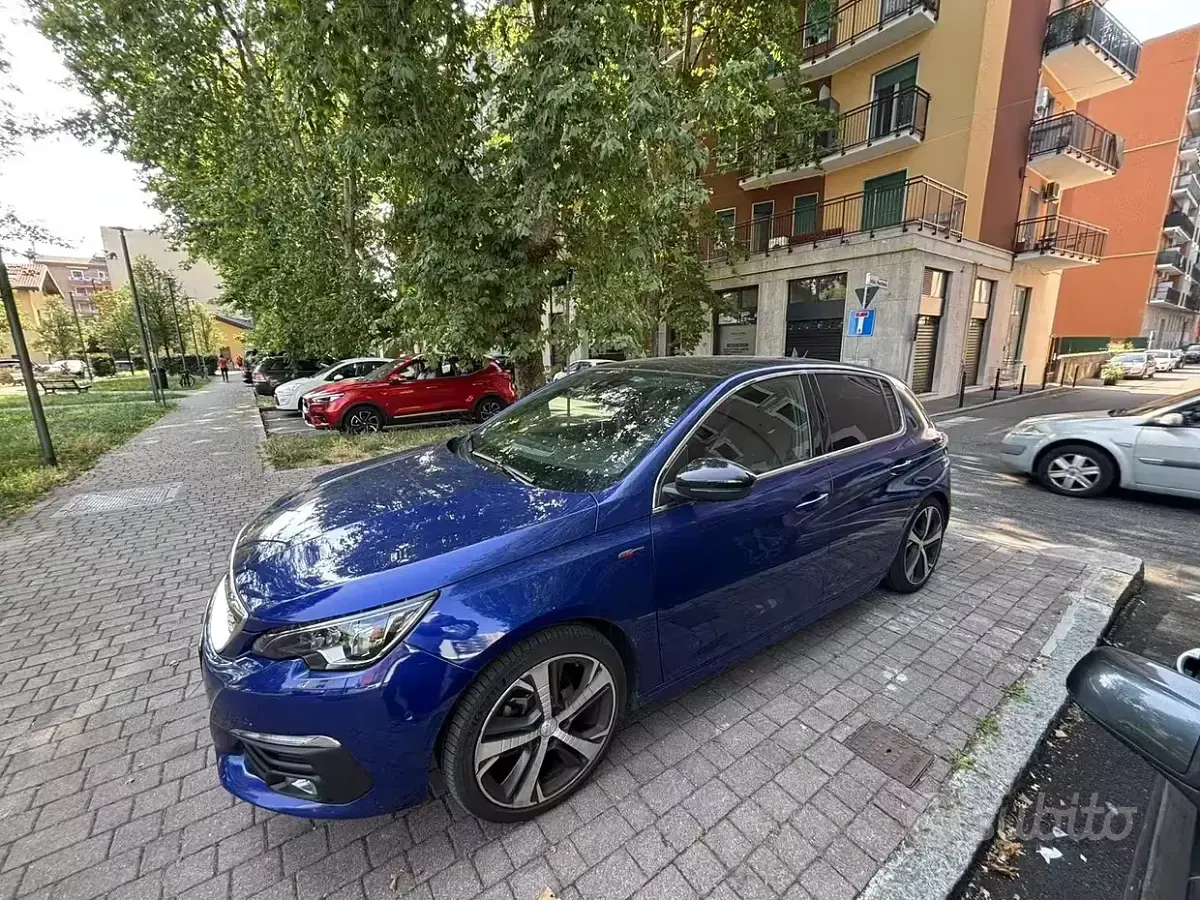Usata Peugeot 308 131 CV (96 kW) 2018 Bluazzurro Berlina