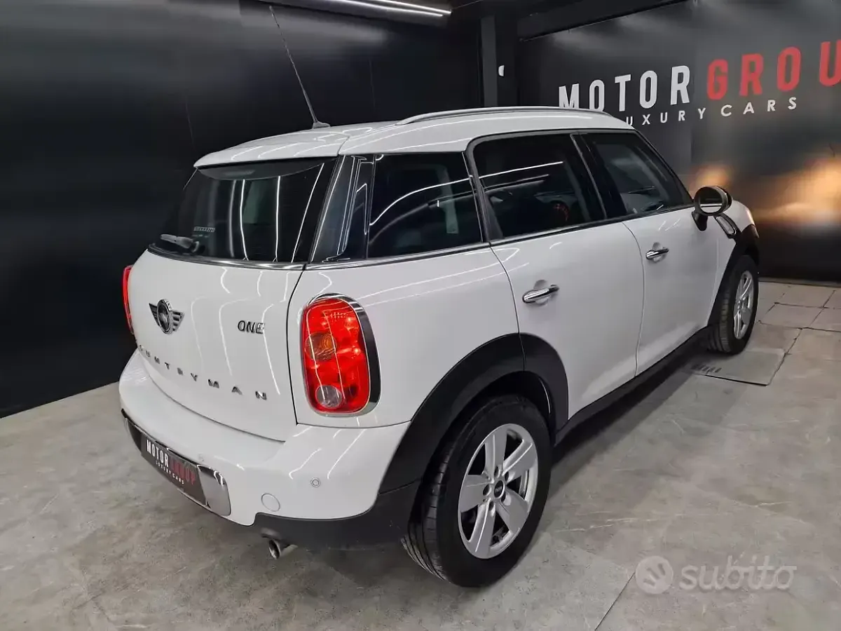 Usata Mini Countryman 98 CV (72 kW) 2016 Bianco SUV