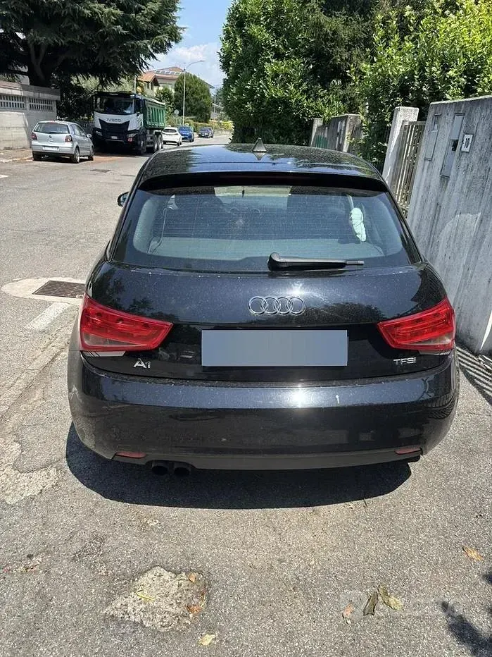 Usata Audi A1 Sportback 122 CV (89 kW) 2012 Nero Utilitaria