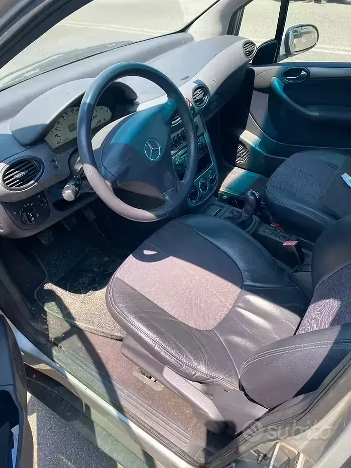 Usata Mercedes A140 Classic 102 CV (75 kW) 2001 Grigio Utilitaria