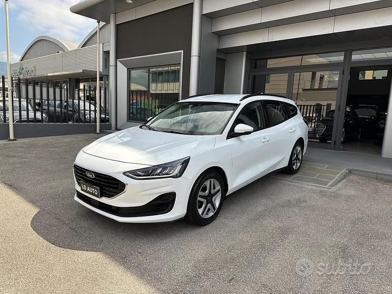 Usata Ford Focus Business Edition 120 CV (88 kW) 2022 Bianco Station wagon