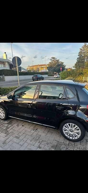 Usata VW Polo Trendline 75 CV (55 kW) 2010 Berlina