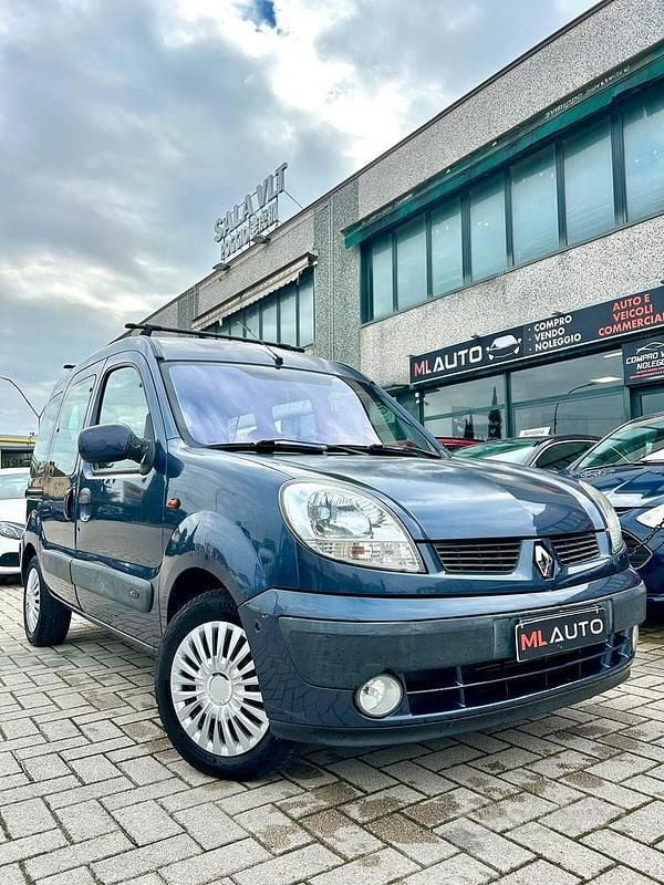 Usata Renault Kangoo 82 CV (60 kW) 2004 Blu Monovolume