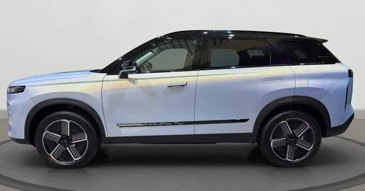 Nuova Jaecoo 7 143 CV (105 kW) 2025 Moonlight silver SUV