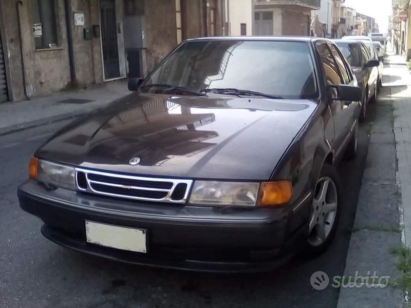 Usata Saab 9000 194 CV (142 kW) 1992 Nero Berlina