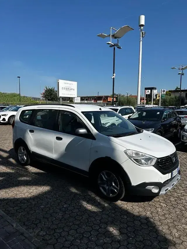 Usata Dacia Lodgy Stepway 116 CV (85 kW) 2021 Bianco Monovolume