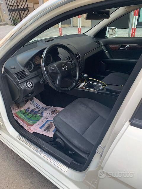 Usata Mercedes C220 2009 Bianco Station wagon