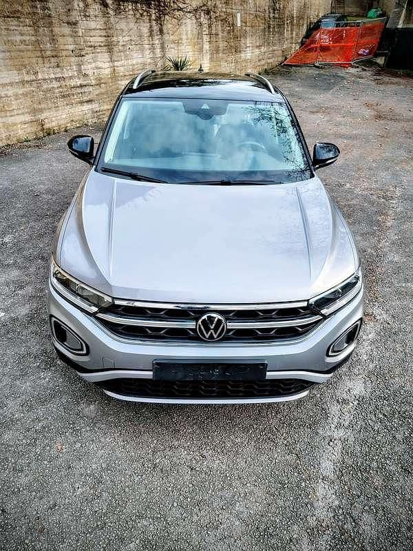Usata VW T-Roc Business 116 CV (85 kW) 2023 Argento SUV