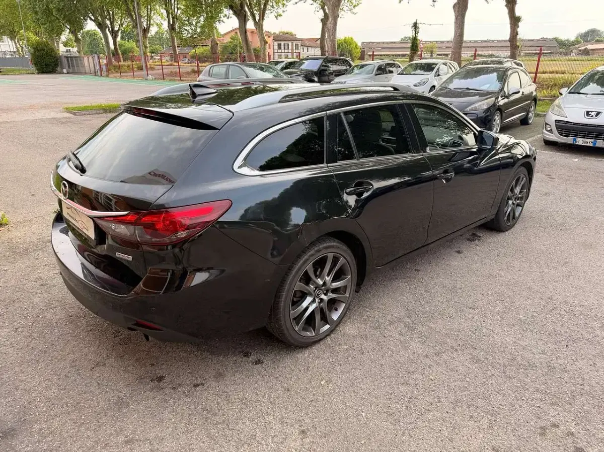 Usata Mazda 6 175 CV (128 kW) 2017 Nero Station wagon