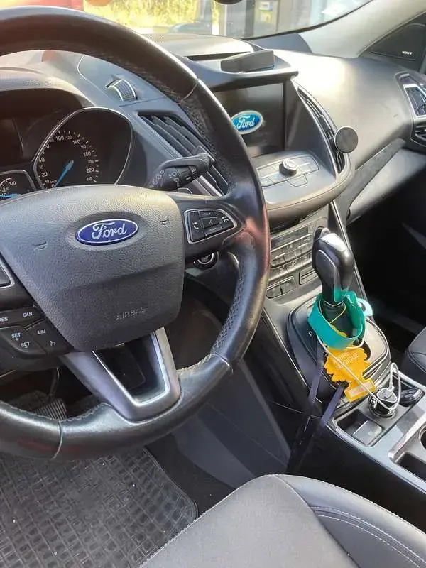 Usata Ford Kuga Business Edition 150 CV (110 kW) 2017 Grigio SUV