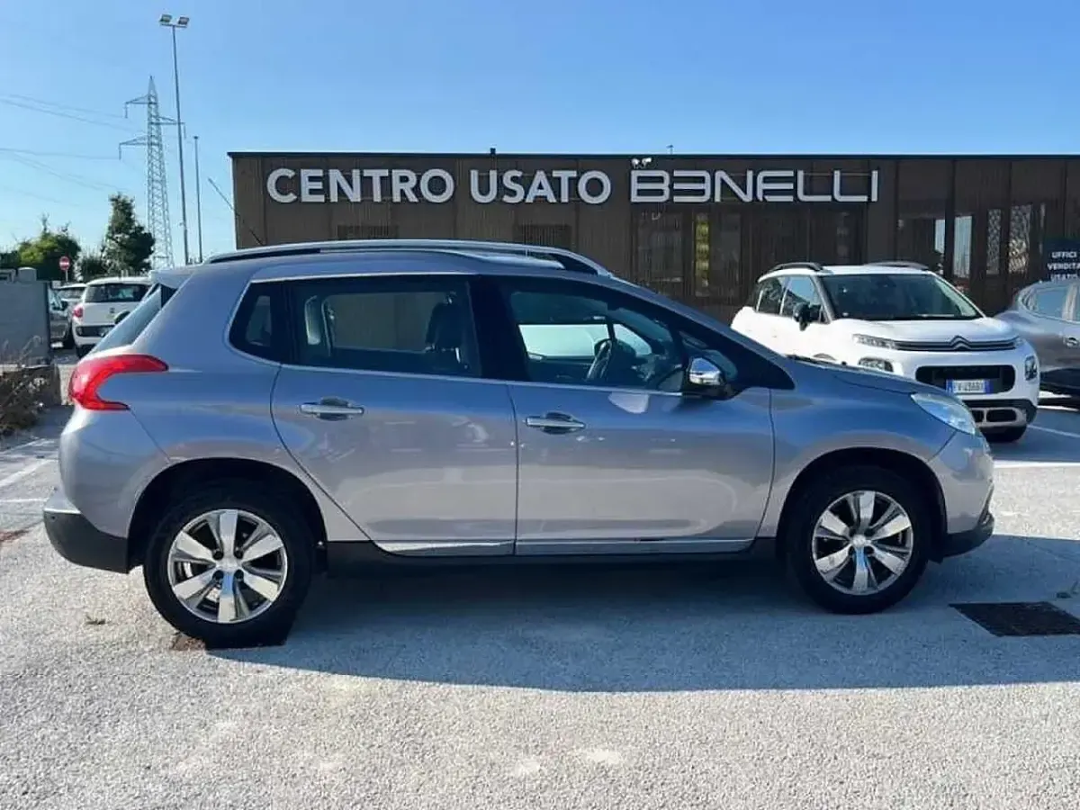 Usata Peugeot 2008 Allure 82 CV (60 kW) 2016 Grigio artense SUV