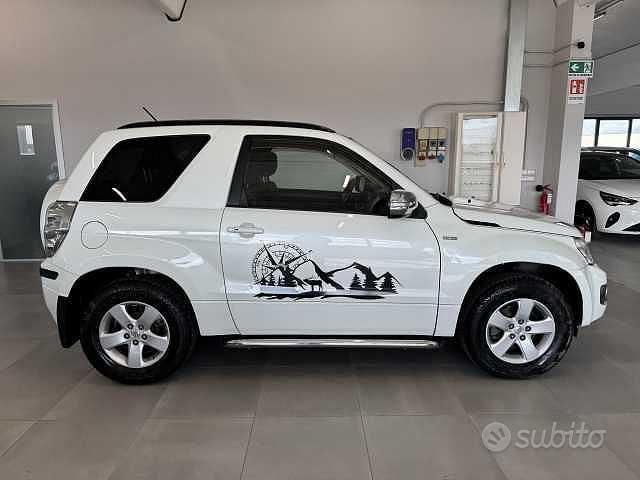 Usata Suzuki Grand Vitara 129 CV (94 kW) 2013 Bianco SUV