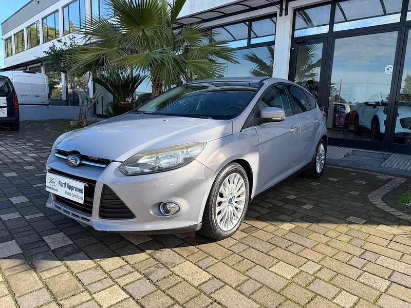 Usata Ford Focus Titanium 116 CV (85 kW) 2011 Argento Berlina