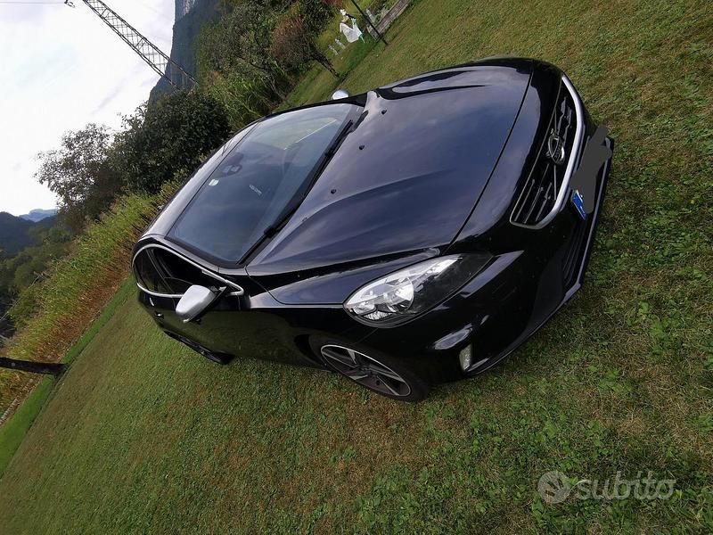 Occasion Volvo V40 R-Design Kinetic 114 ch (83 kW) 2013 Noir Berline