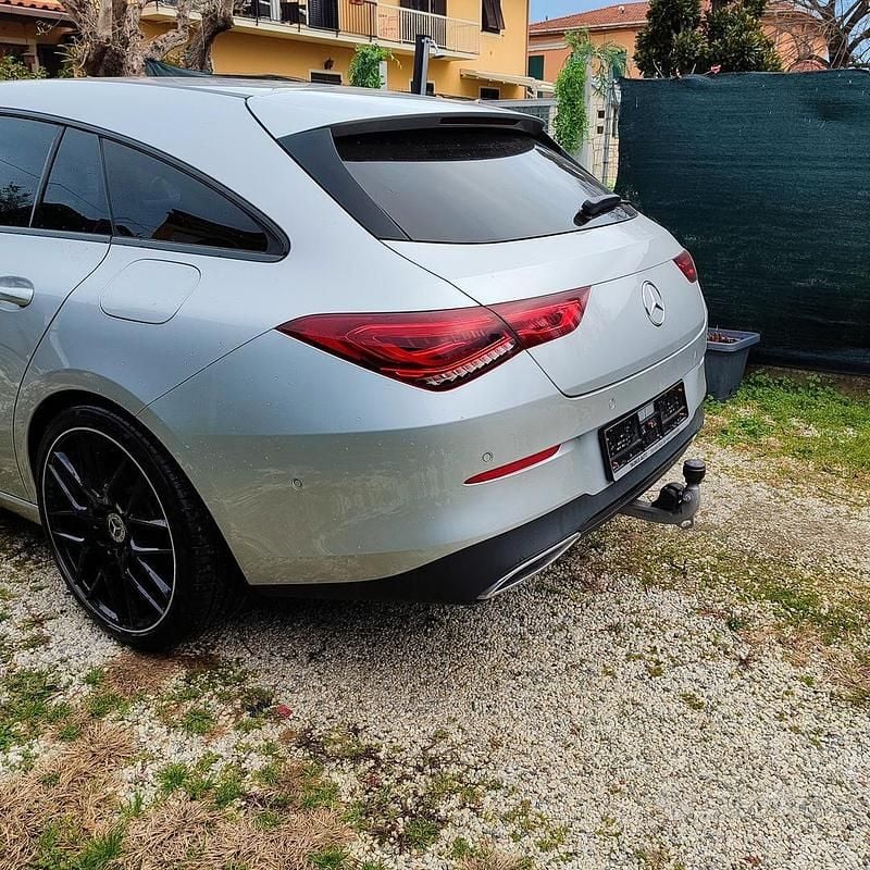 Usata Mercedes CLA200 150 CV (110 kW) 2024 Grigio Coupé