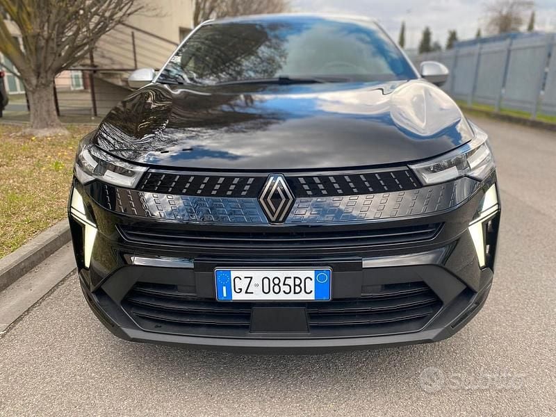 Usata Renault Captur Techno 100 CV (73 kW) 2025 Nero SUV