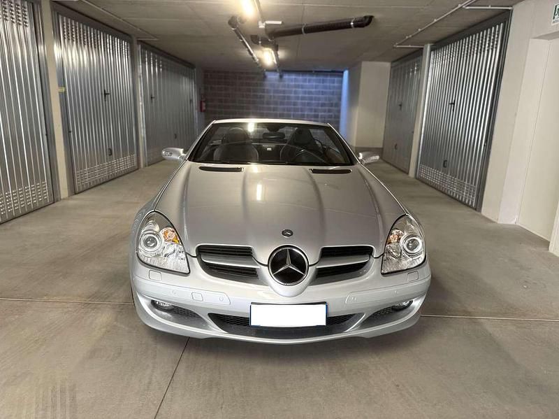Usata Mercedes SLK200 163 CV (119 kW) 2006 Argento Cabrio