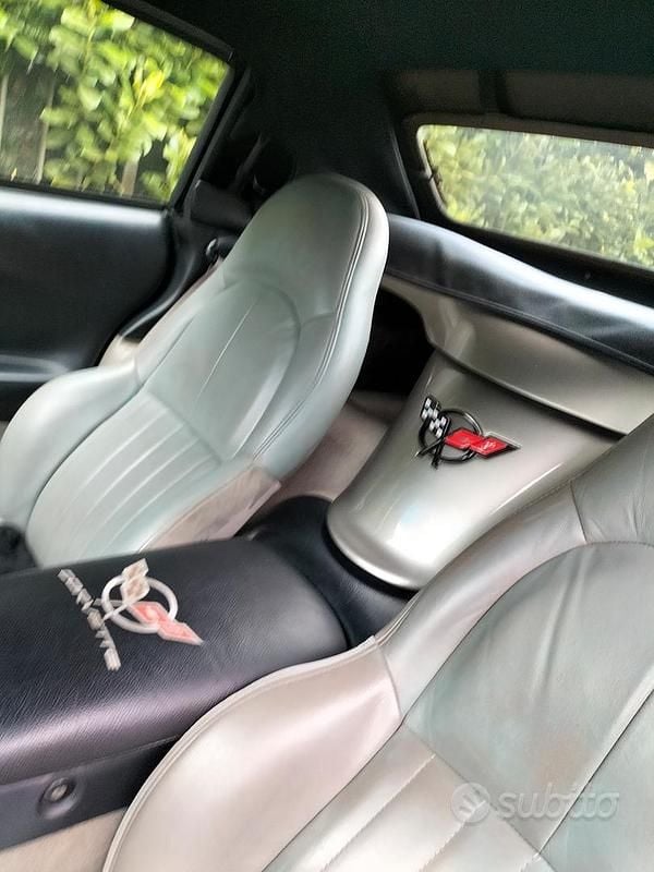 Usata Corvette C5 1998 Grigio Cabrio