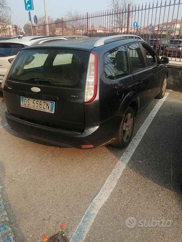 Usata Ford Focus 2008 Grigio Station wagon