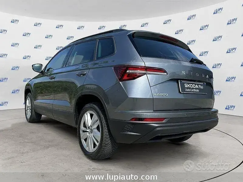 Usata Skoda Karoq Executive 150 CV (110 kW) 2025 Grigio SUV