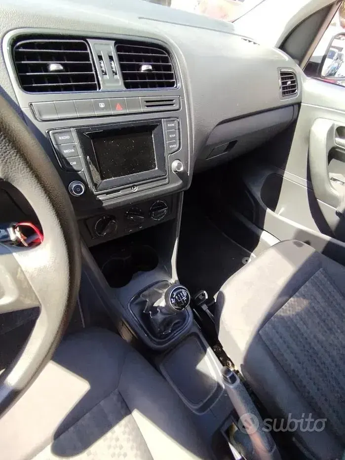Usata VW Polo 75 CV (55 kW) 2015 Bianco Berlina