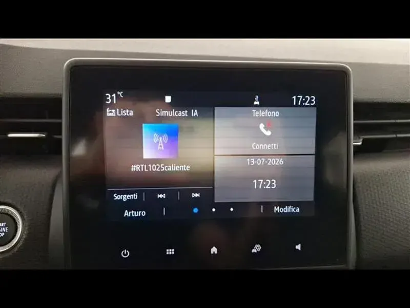 Usata Renault Clio Intens 101 CV (74 kW) 2023 Utilitaria