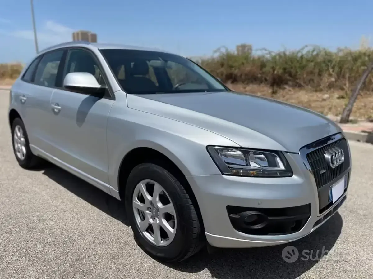 Usata Audi Q5 170 CV (125 kW) 2010 Grigio SUV