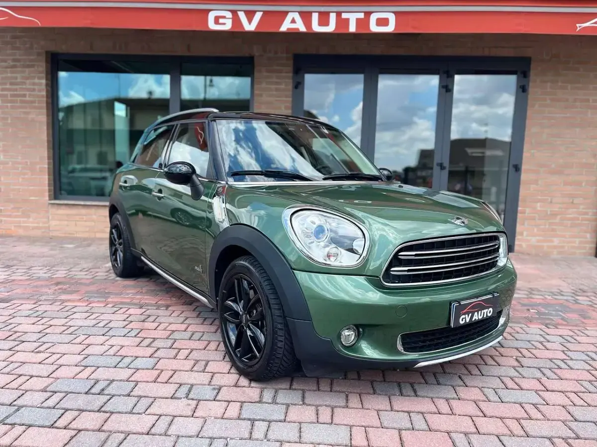 Usata Mini Cooper Countryman 122 CV (89 kW) 2017 Verde SUV