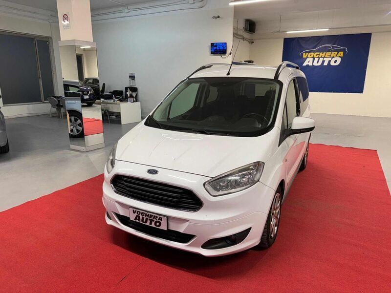 Usato 2015 Ford Tourneo Courier 1.5 Diesel 75 CV (8.990 €)